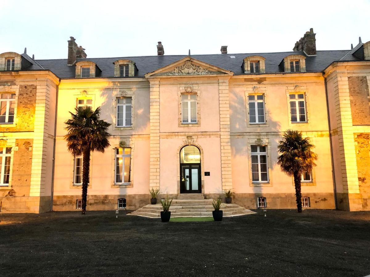 Hotel Particulier Chateau Des Marais Proximite Et Vue Sur Le Lac De Grand Lieu Saint-Philbert-de-Grand-Lieu Eksteriør bilde